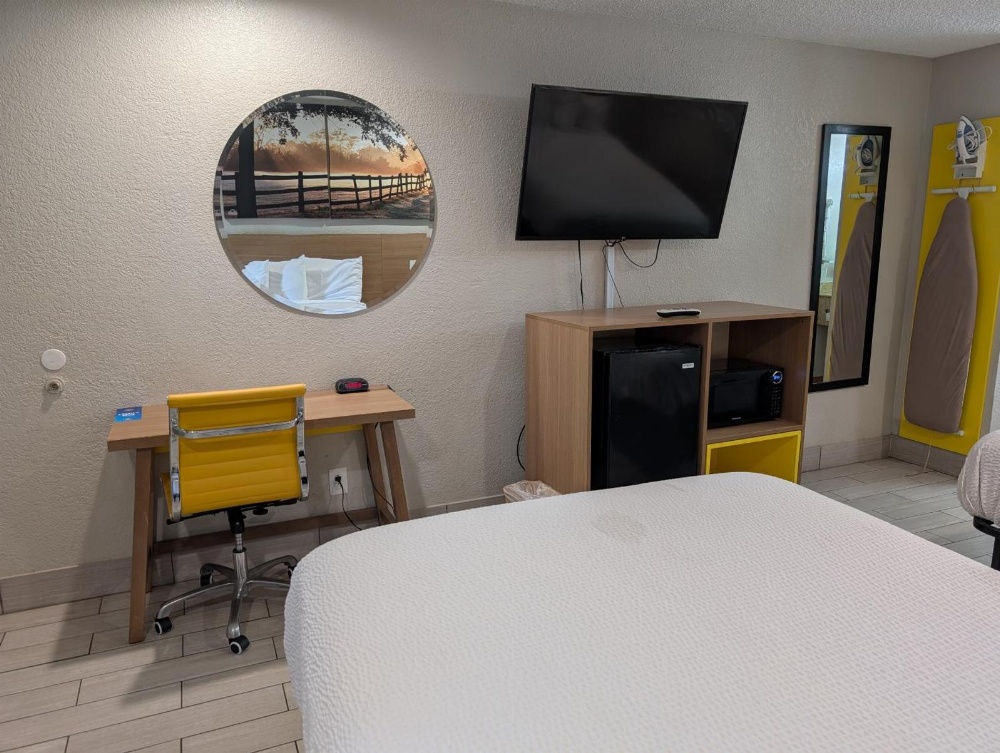 Double Room with Two Double Beds - Non-Smoking